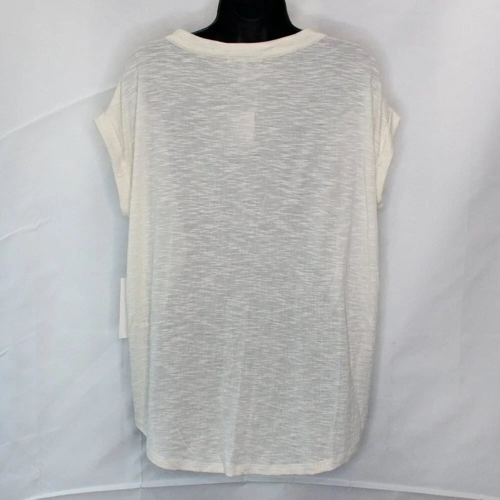 NEW Three Dots Textured Henley Tee Womens Medium M Cream Top T Shirt Casual G12